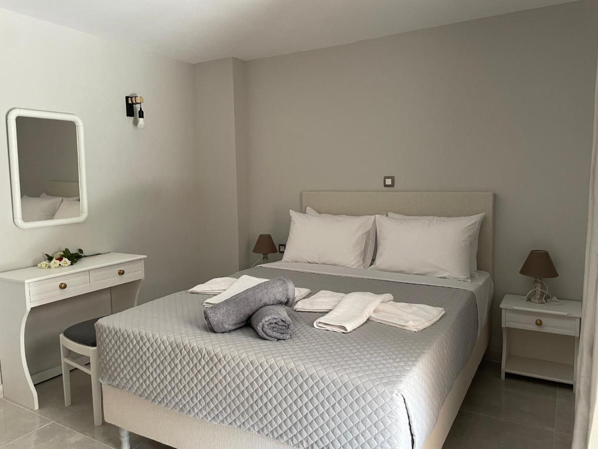 Arian Apartments Argostoli  Eksteriør bilde