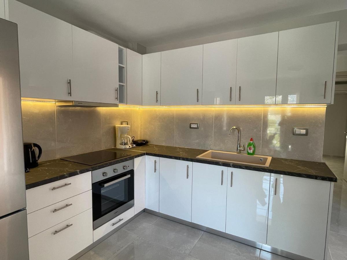 Arian Apartments Argostoli  Eksteriør bilde