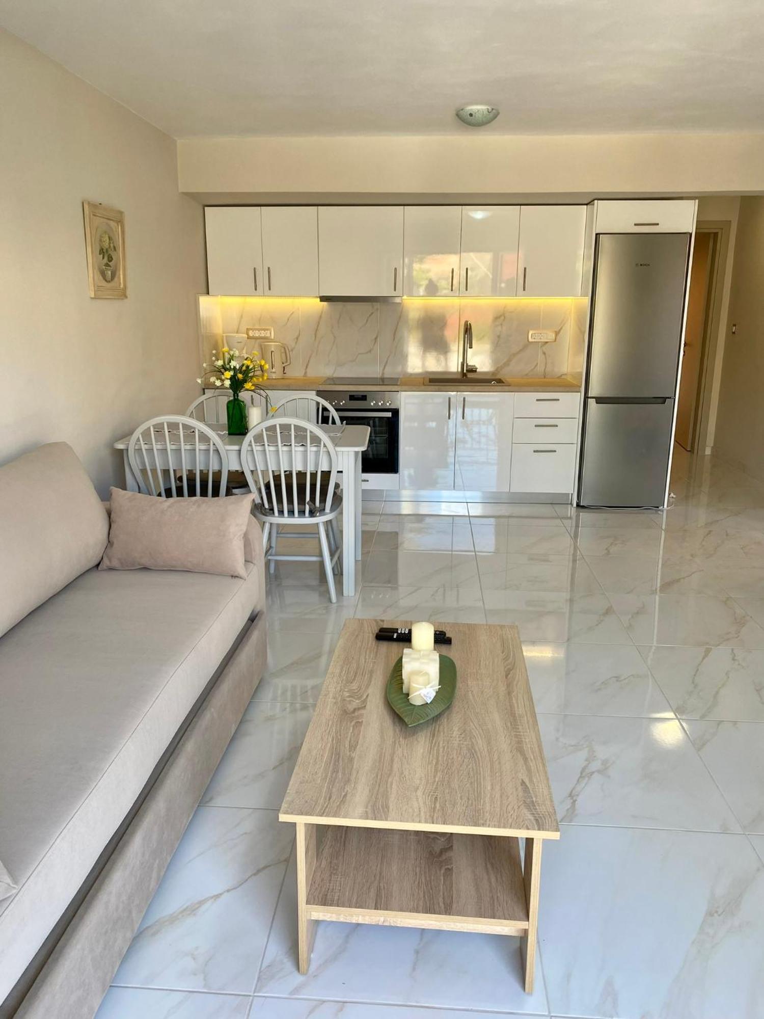 Arian Apartments Argostoli  Eksteriør bilde
