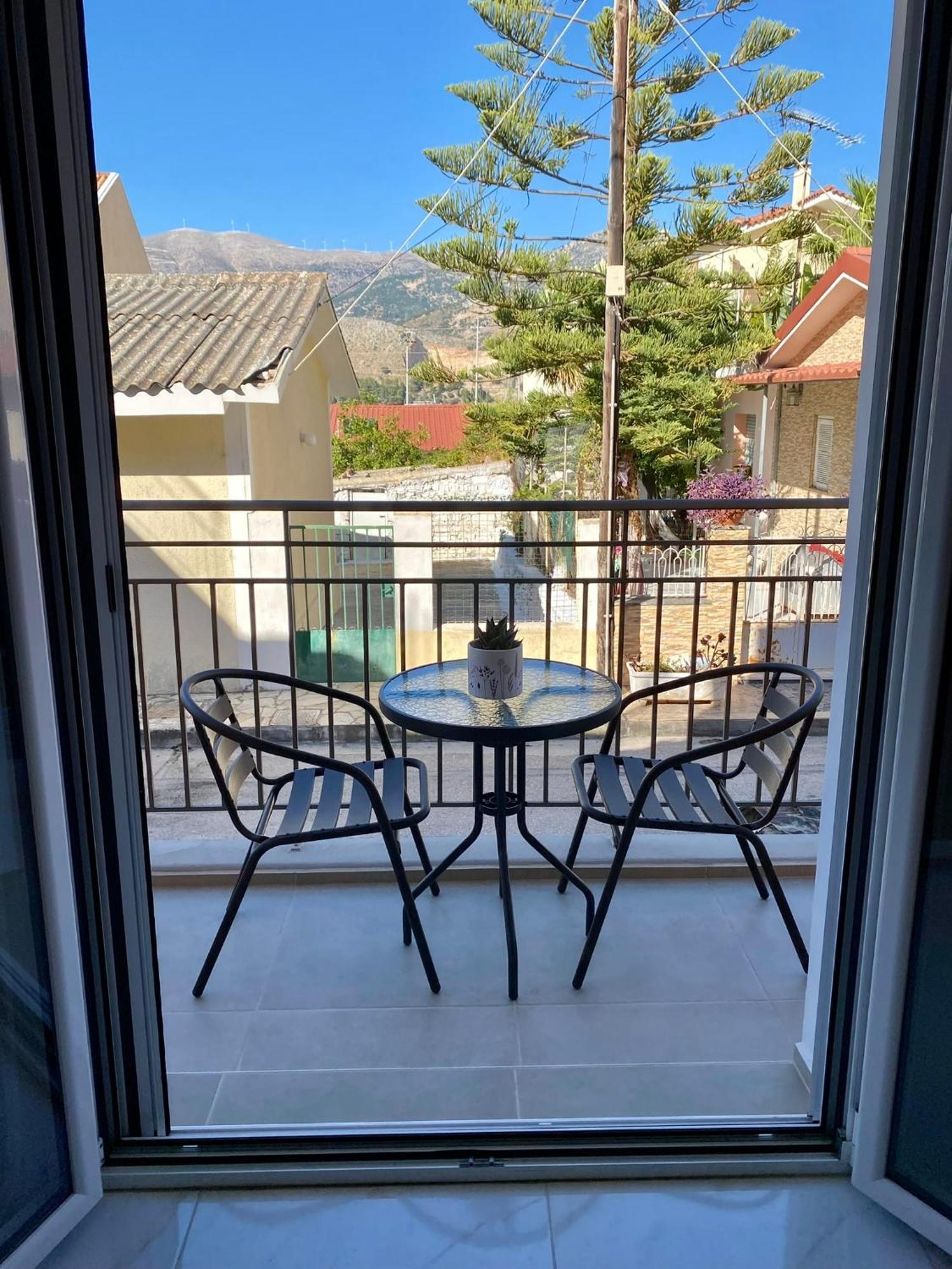 Arian Apartments Argostoli  Eksteriør bilde