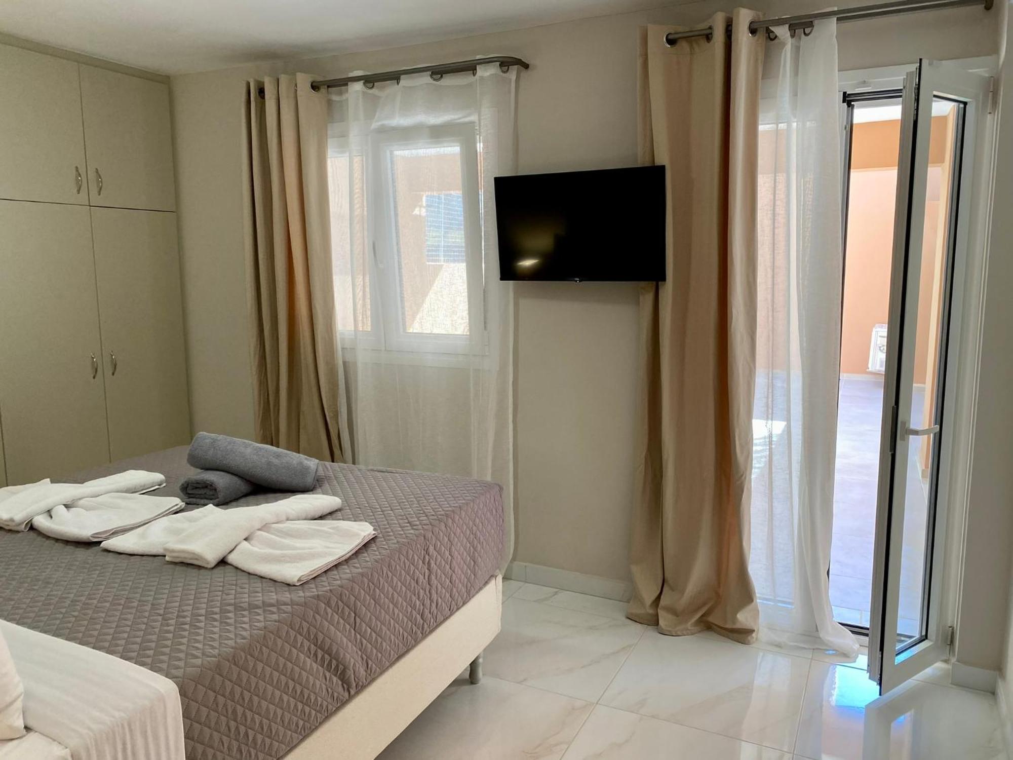 Arian Apartments Argostoli  Eksteriør bilde