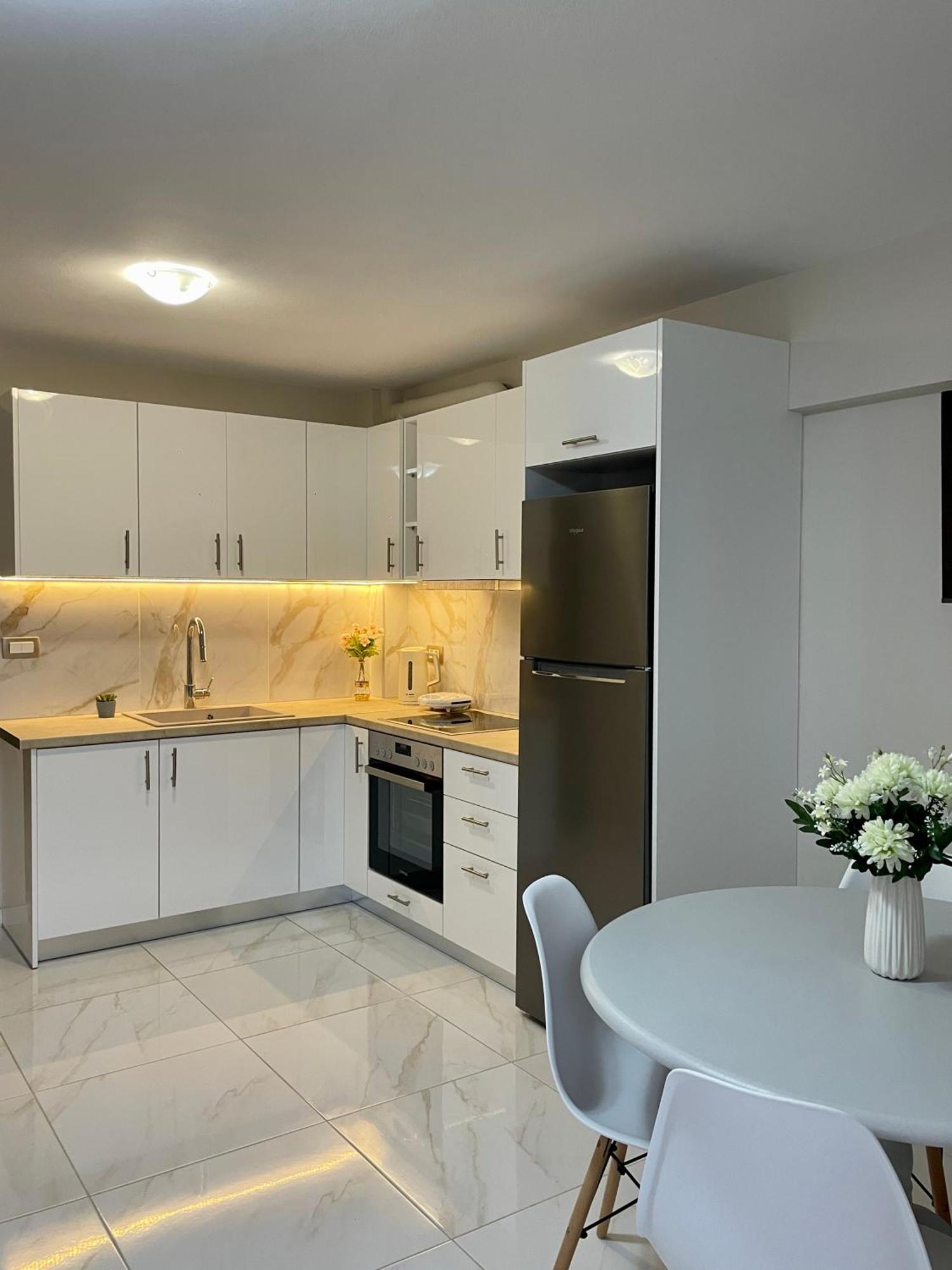 Arian Apartments Argostoli  Eksteriør bilde